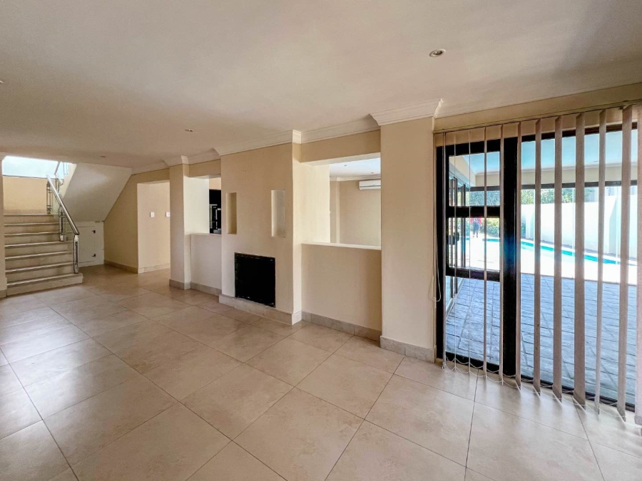 7 Bedroom Property for Sale in Sunset Beach Western Cape